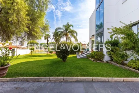 Casa de 400 m² a Xiva