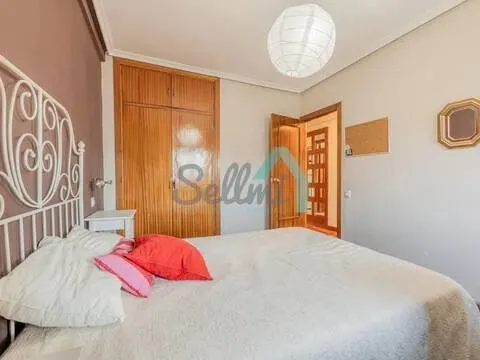 Appartamento 93 m² a Oviedo