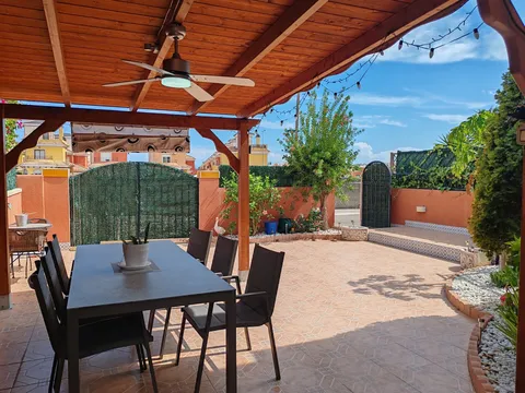 Flat 95 m² in Los Montesinos
