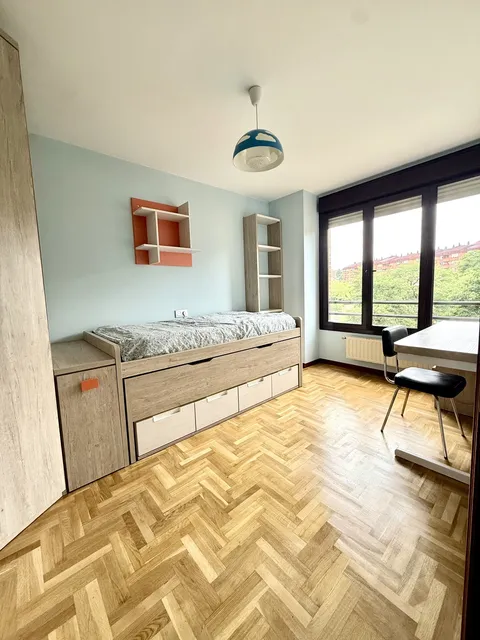 Pis de 98 m² a Gijón