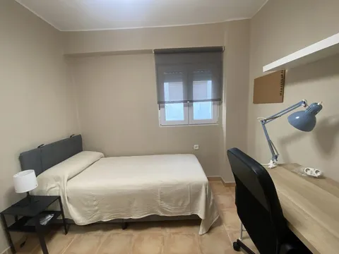 Habitació de lloguer, Godella
