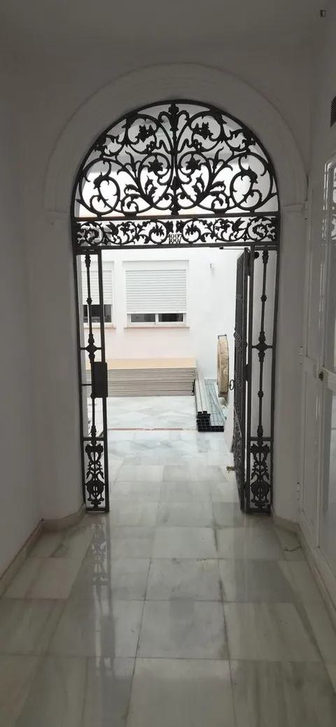 Room for rent, Seville