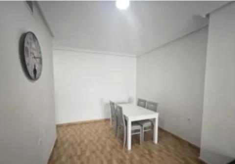 Piso de 110 m² en Orihuela (2/10)