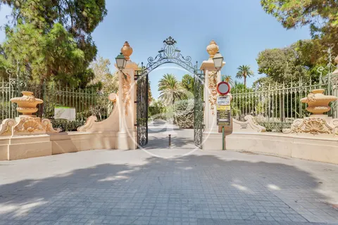 Pis de 180 m² a València