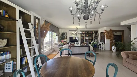Pis de 200 m² a San Roque