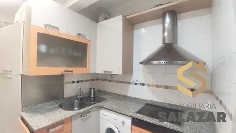 Pis de 79 m² a Bilbao (3/23)