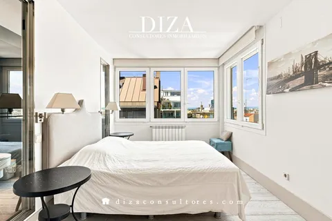 Wohnung 192 m² in Madrid