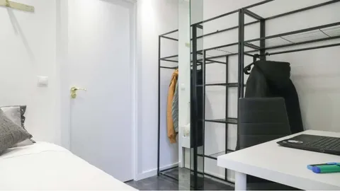 Habitació de lloguer, Madrid