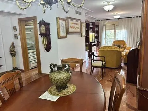 Pis de 130 m² a Alacant