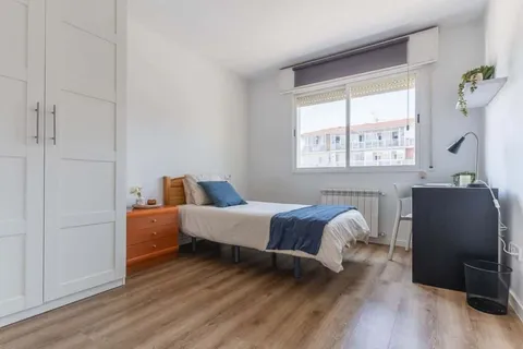 Habitación en alquiler, Madrid (3/21)
