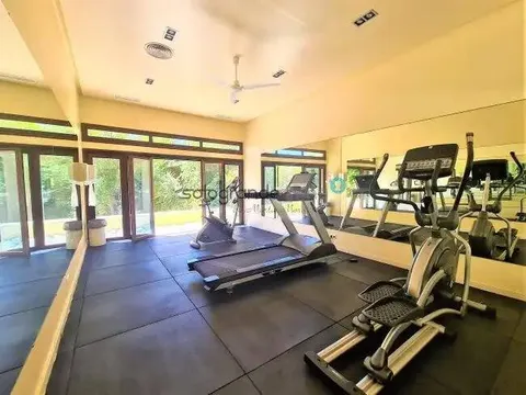 Appartement 260 m² à San Roque