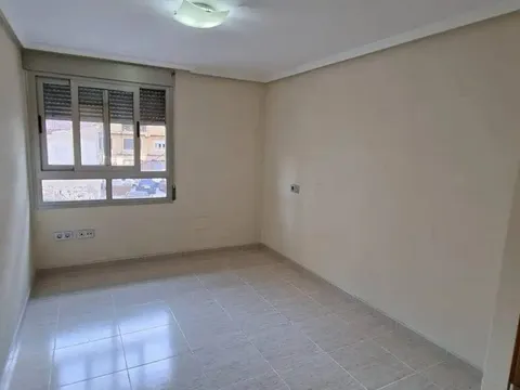 Pis de 81 m² a Oriola