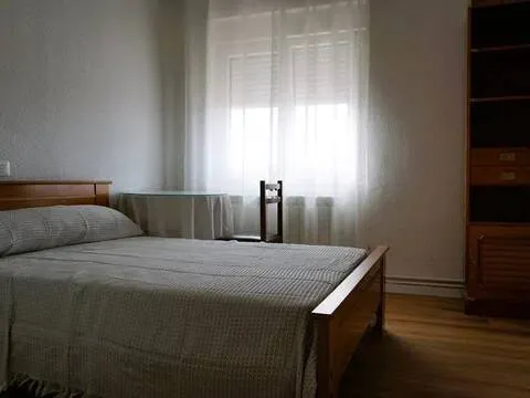 Habitació de lloguer, Àvila