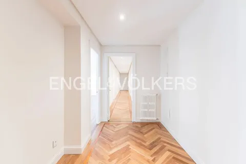 Appartement 208 m² à Madrid