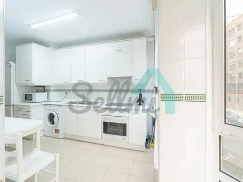 Pis de 75 m² a Oviedo