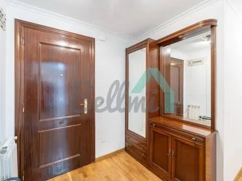 Pis de 75 m² a Oviedo