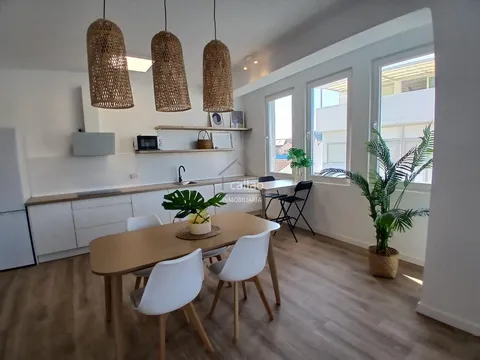 Appartement 81 m² à Ares