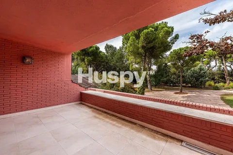 Pis de 1200 m² a Pozuelo de Alarcón