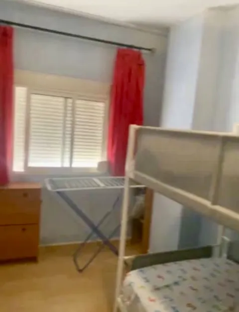 Pis de 70 m² a Còrdova