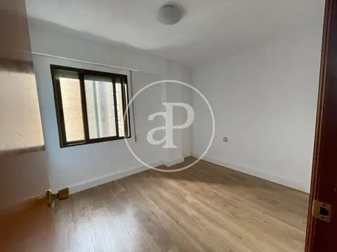 Wohnung 112 m² in Valencia