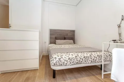 Chambre à louer, Valence