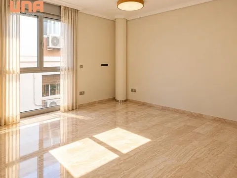 Pis de 100 m² a Còrdova