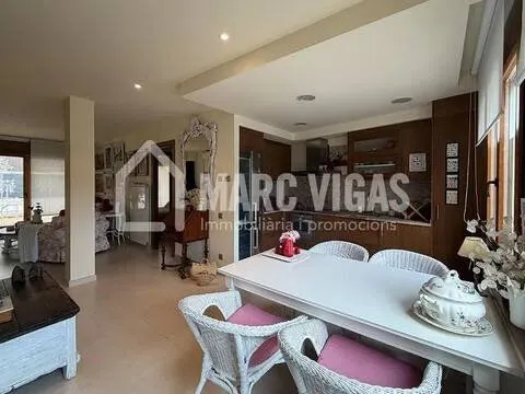 Appartement 95 m² à Viladrau