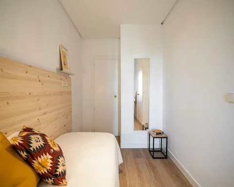 Habitación en alquiler, Madrid (2/9)