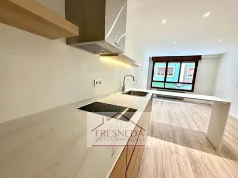 Pis de 49 m² a Oviedo