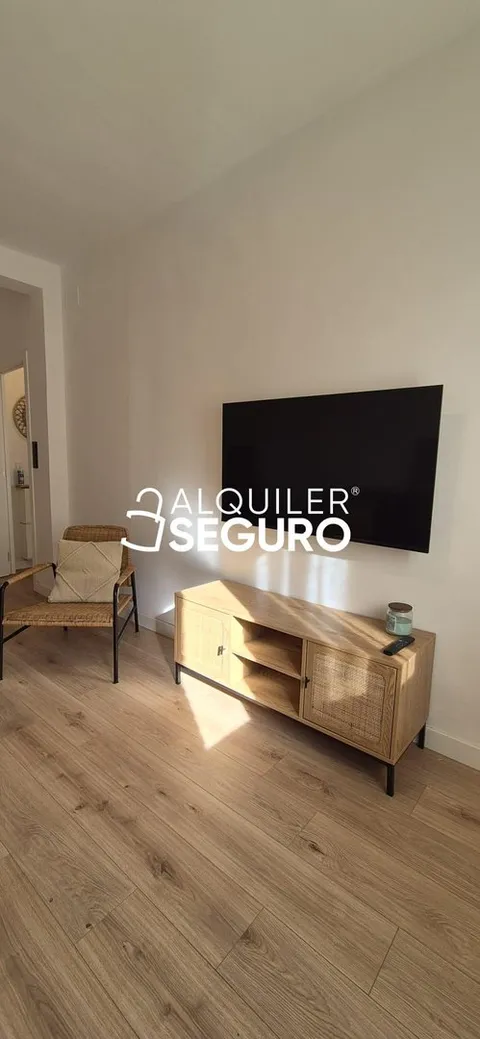Flat 52 m² in Belmonte de Miranda (2/10)