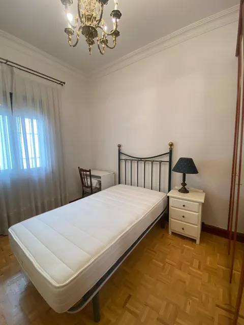 Кімната в оренду, Сеговія