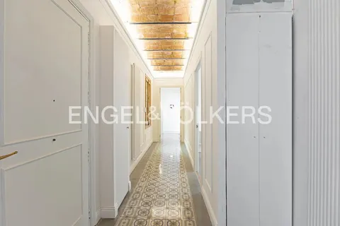 Wohnung 228 m² in Barcelona