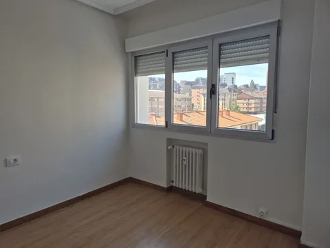 Pis de 105 m² a Oviedo