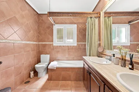 Casa de 256 m² a Estepona