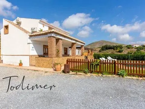 Haus 250 m² in Molvízar