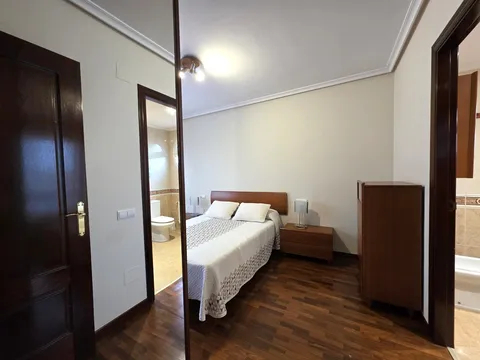 Pis de 80 m² a Gijón