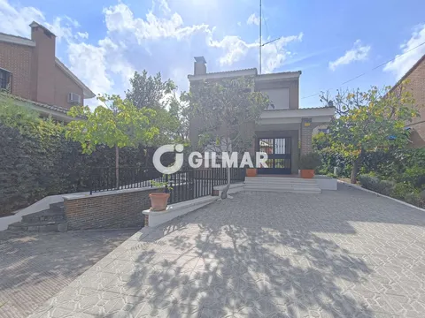 House 300 m² in Alcobendas