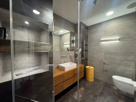 Wohnung 110 m² in Madrid