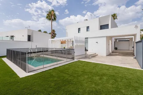 Casa de 250 m² a Torremolinos