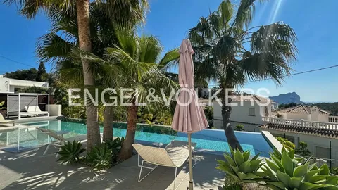 House 230 m² in Xàbia / Jávea