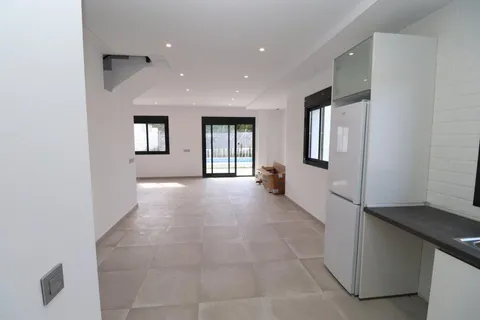 Квартира 180 м² в Alhaurín el Grande