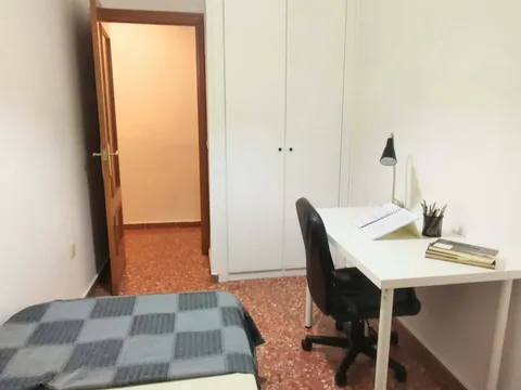 Habitació de lloguer, Burjassot