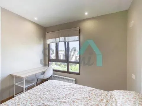 Pis de 80 m² a Oviedo