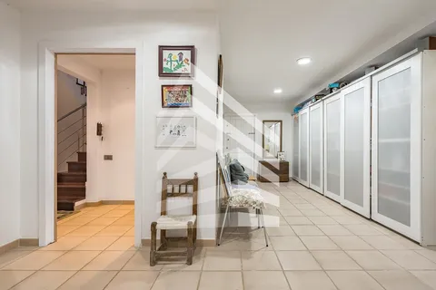 Haus 228 m² in Sant Just Desvern