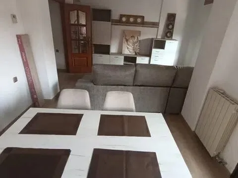 Quarto para alugar, Albacete