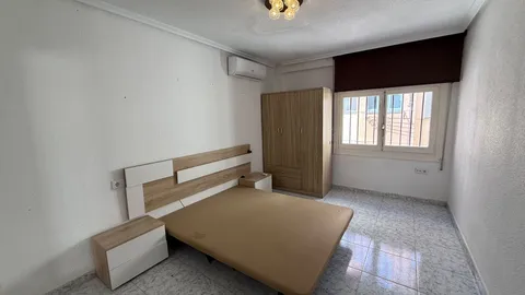 Piso de 80 m² en Sax
