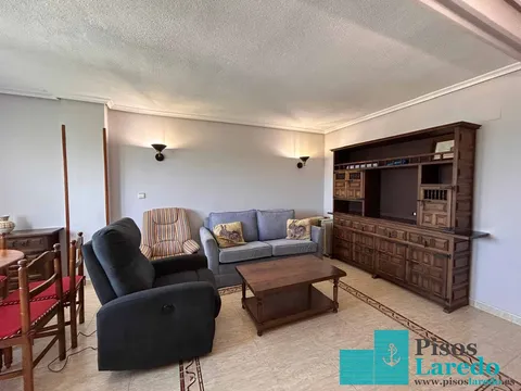 Flat 58 m² in Laredo
