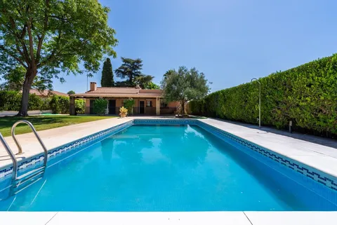 Haus 150 m² in Palomares del Río