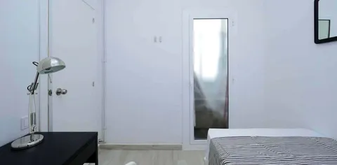 Quarto para alugar, Barcelona (2/12)