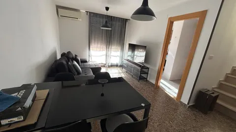 Pis de 70 m² a Nàquera